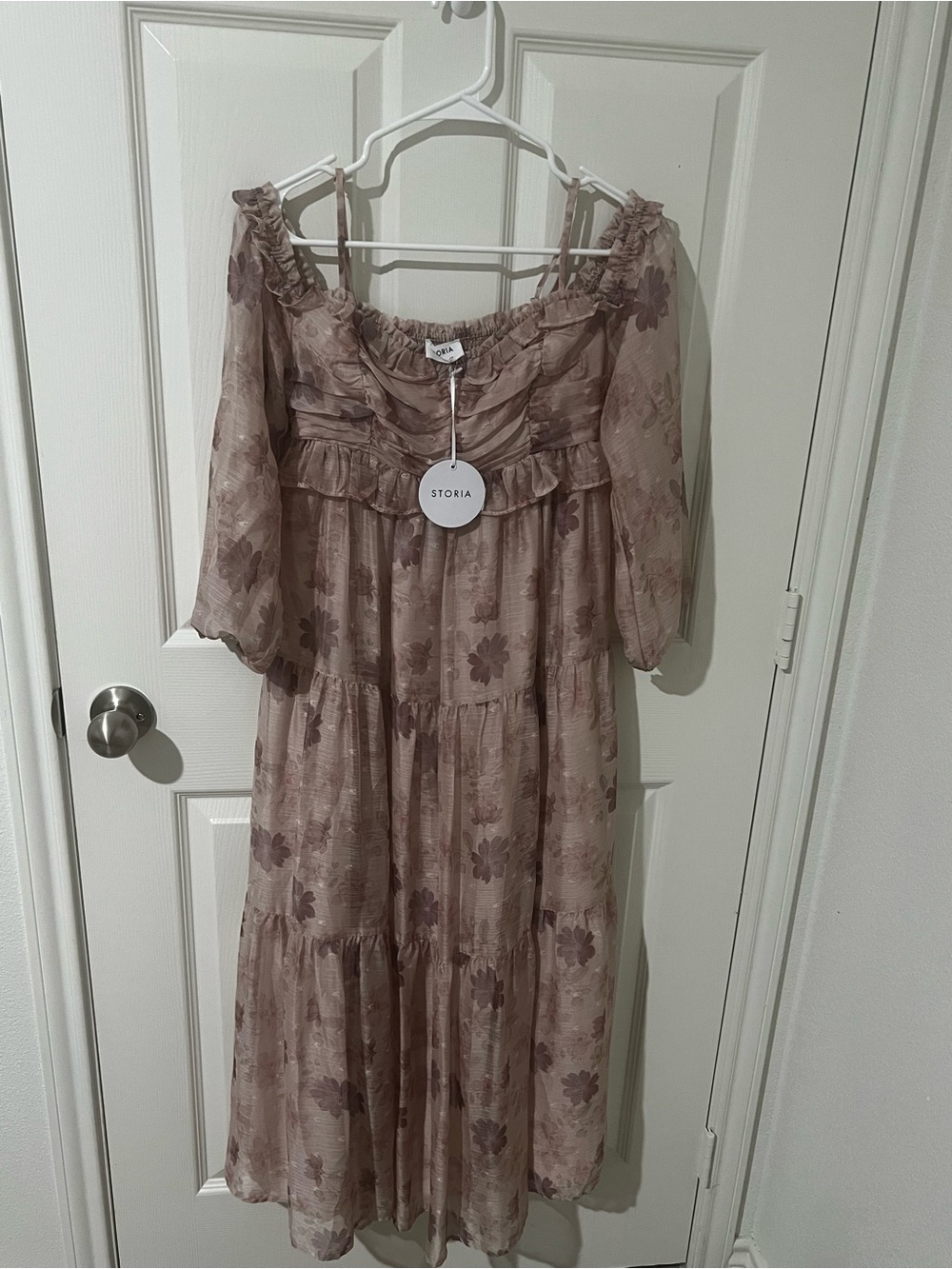 Storia Mauve Floral Tiered Off-Shoulder Maxi Dress